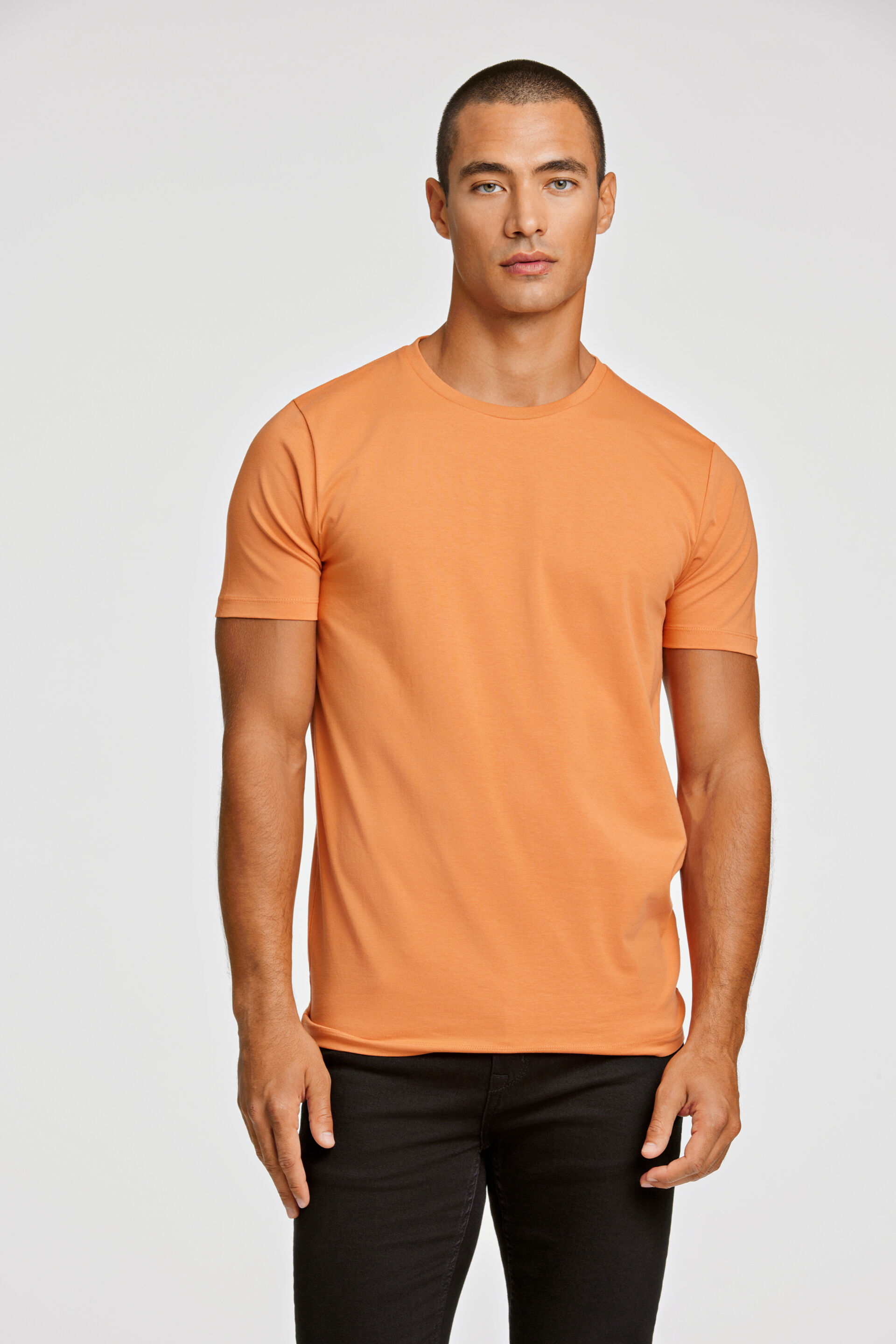 T-shirt T-shirt Oranje 30-48003E